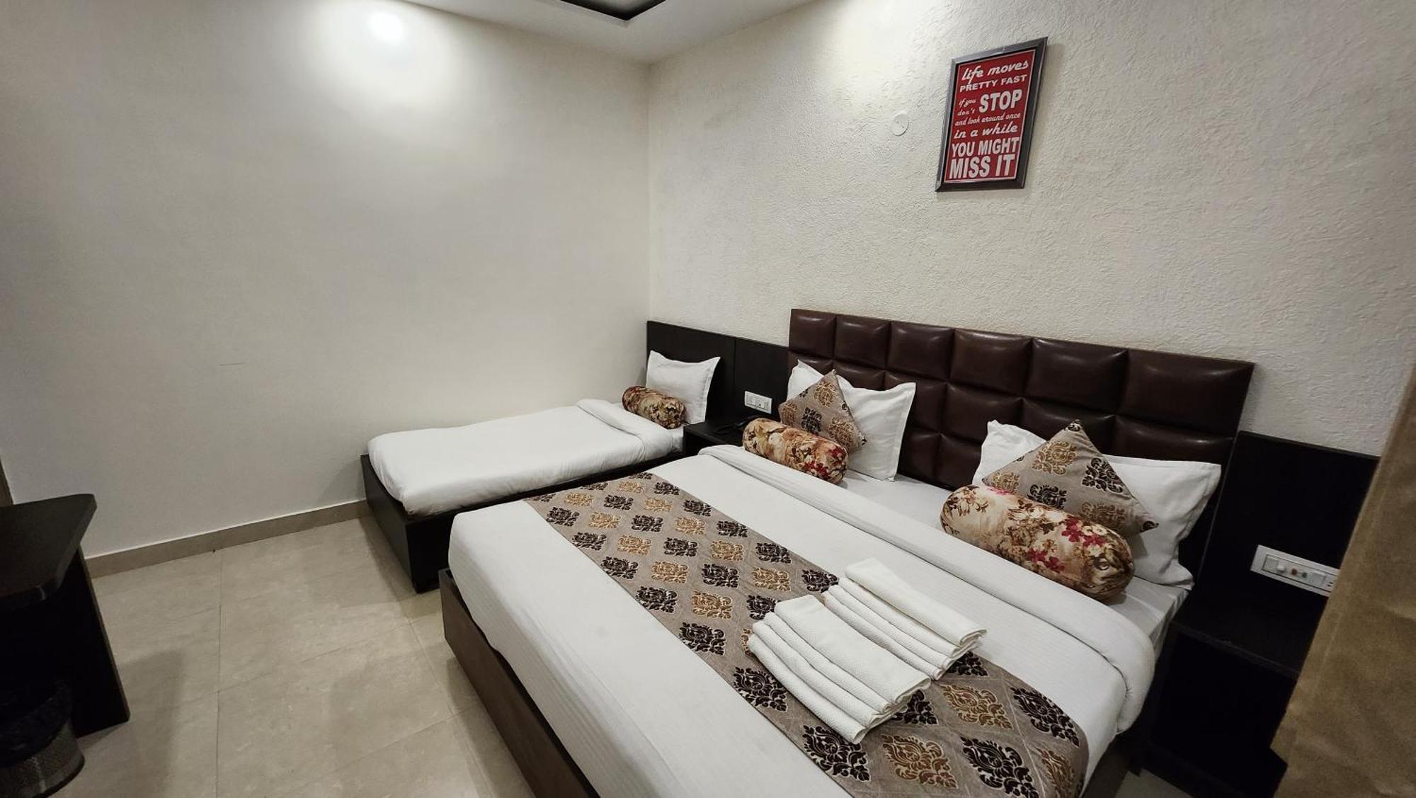 Hotel Krishna'S Near Golden Temple Amritsar Exterior foto